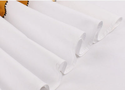 Destul De Rochie Galbenă Și Albă Design Vintage