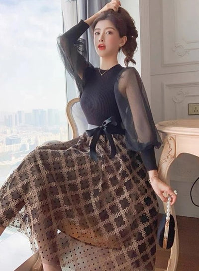 Rochie Neagră Cu Carouri De Epocă Anii 40