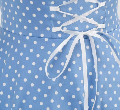 Rochie Cu Talie Marcată Anilor 50