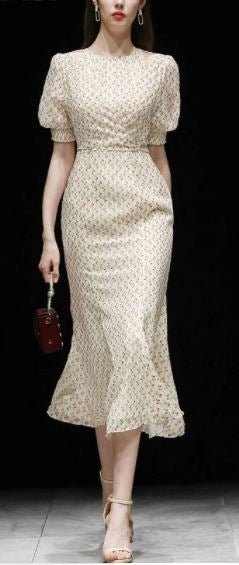 Rochie Bej De Epocă Anilor 1940