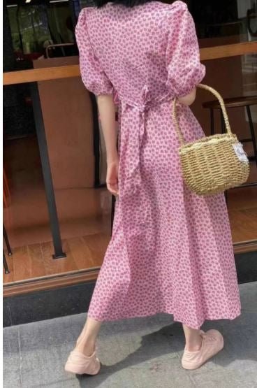 Rochie Roz De Epocă Din Anii 1940