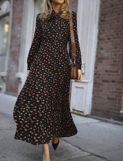 Rochie Neagră Fluidă De Epocă Anilor 40