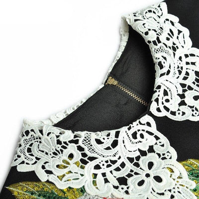 Rochie Vintage Anilor 40 Cu Trandafiri Mari