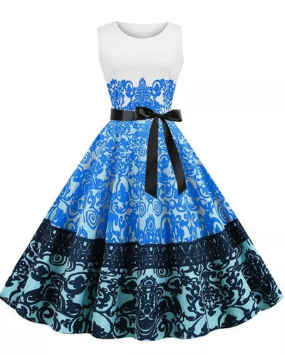 Rochie Cu Flori De Epocă, Albă, Cu Gât Rotund