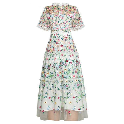 Rochie Albă De Epocă Modernă