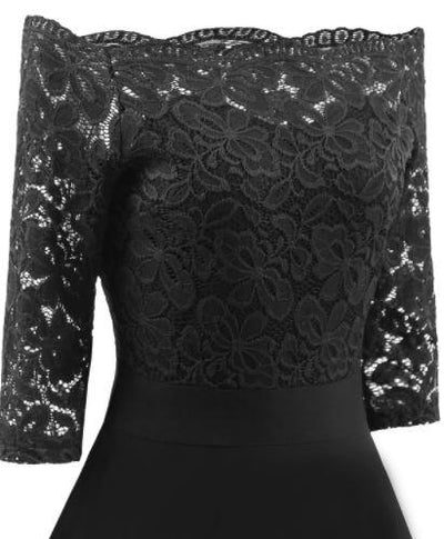 Rochie Neagră De Epocă Cu Gât De Barcă