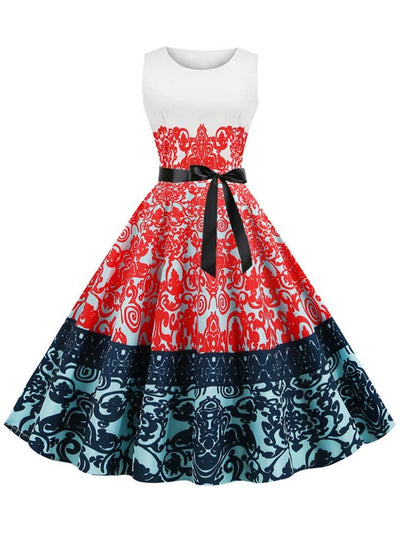 Rochie Roșie De Epocă