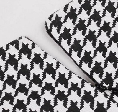 Rochie Alb-Negru De Epocă