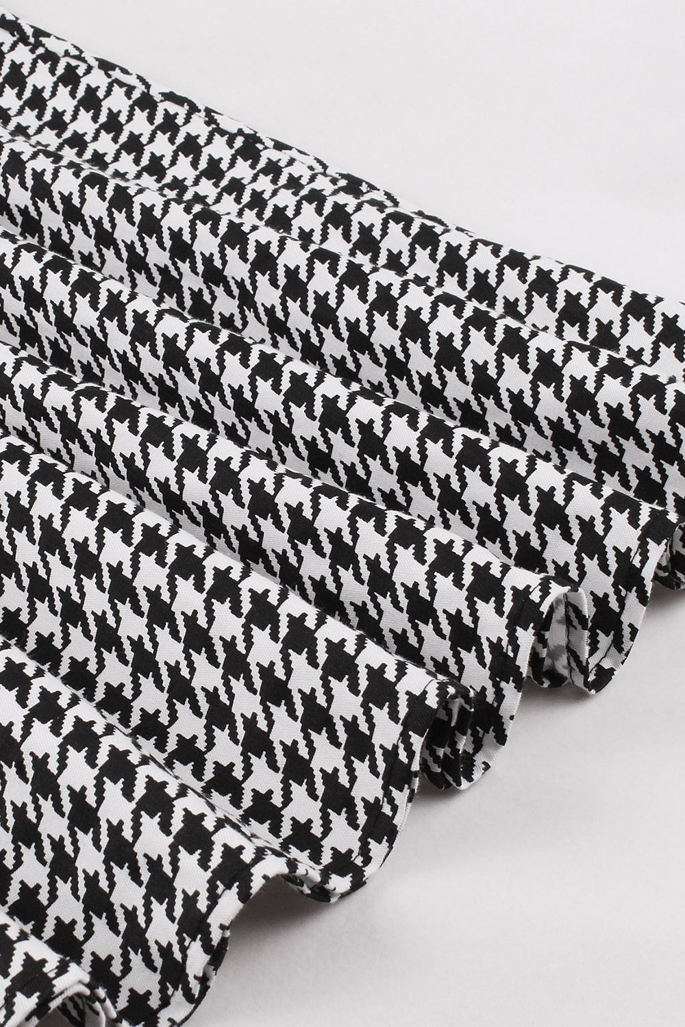 Rochie Leagăn Din Anii 50 În Carouri Negre