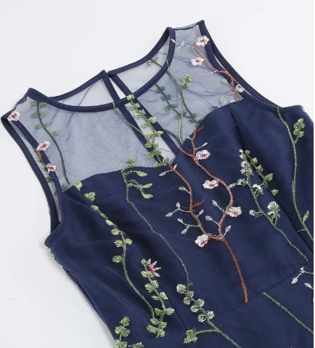 Rochie Cu Flori Anii 50 Neagra