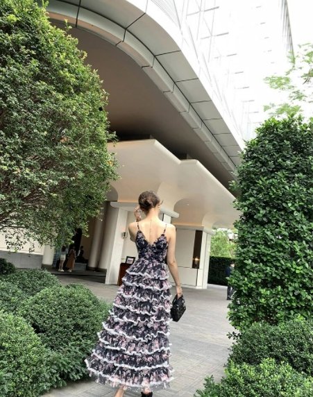 Rochie Cu Flori Neagra Anilor '40