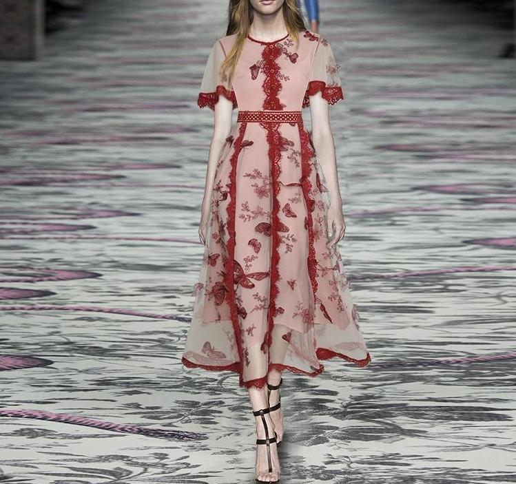 Rochie Cu Fluturi Anii 40