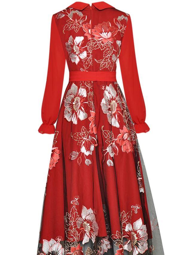 Rochie Albă Și Roșie Din Anii 40