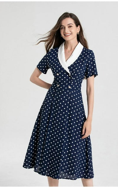 Rochie Vintage Cu Buline Drepte