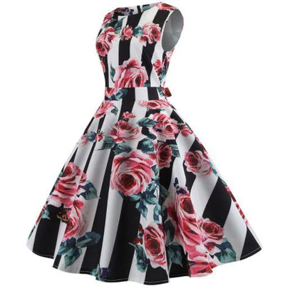 Rochie Evazată Cu Trandafiri Vintage