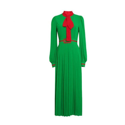 Rochie Lungă Cu Mânecă Lungă De Epocă