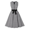 Rochie Albă De Epocă Deschisă