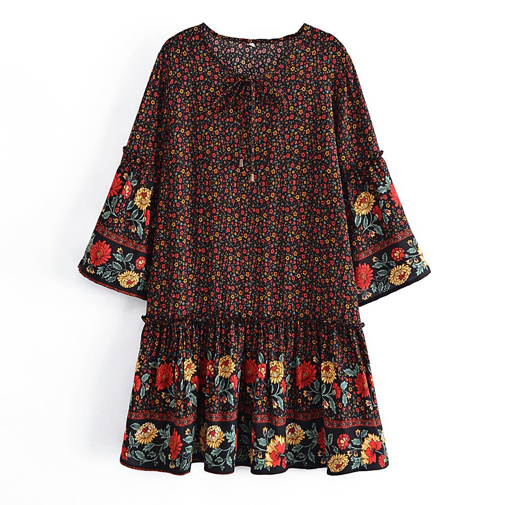 Rochie Colorată Din Anii Șaptezeci