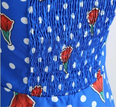 Rochie Vintage Anii 50 Cu Umeri