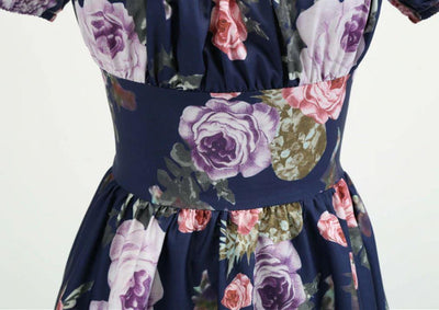Rochie Vintage Anilor 60 Cu Trandafiri