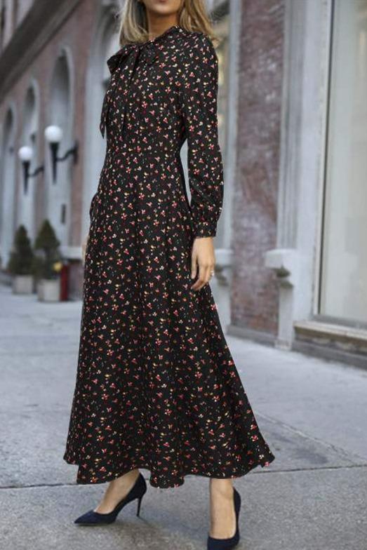 Rochie Neagră Fluidă De Epocă Anilor 40