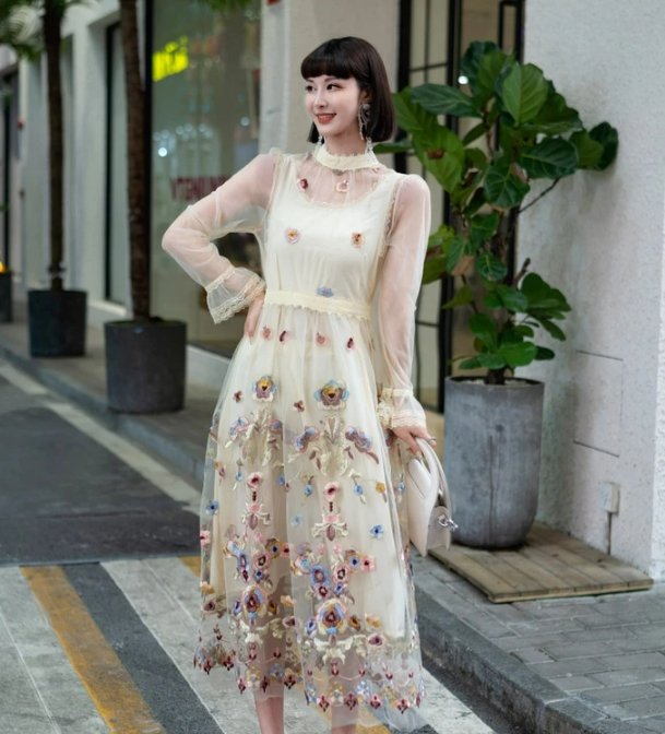 Rochie Lungă De Epocă Anii 40 Champagne