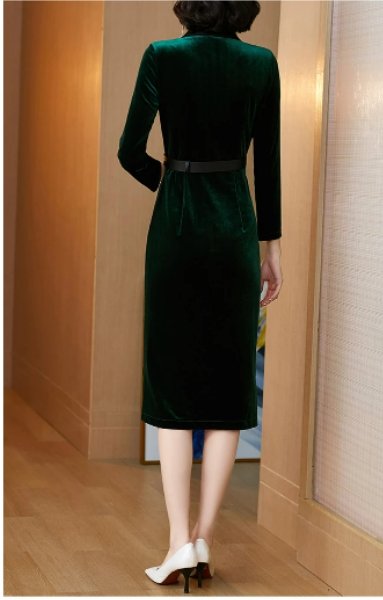 Rochie Vintage Din Catifea Verde Anilor 40