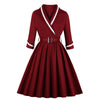 Rochie Roșie Cu Decolteu În V De Mărime Plus Vintage