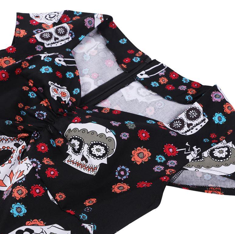 Rochie Neagră Cu Craniu De Mărime Plus Vintage