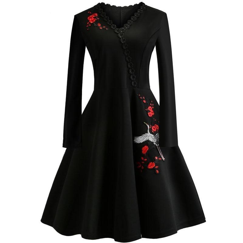 Rochie Vintage Plus Size Neagra Brodata Flori