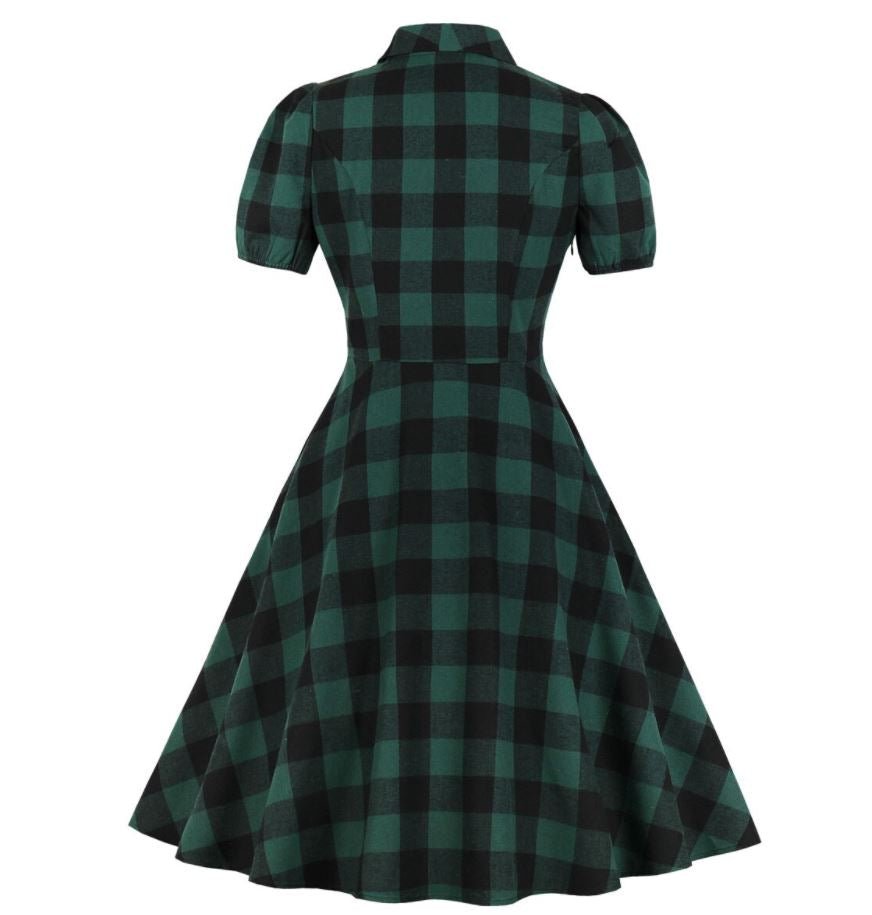 Rochie Vintage Cu Carouri Mari Marimi Verde