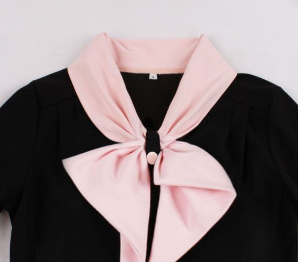 Jocul De Rochii De Epocă Al Reginei Negre