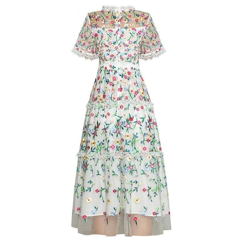 Rochie Albă De Epocă Modernă