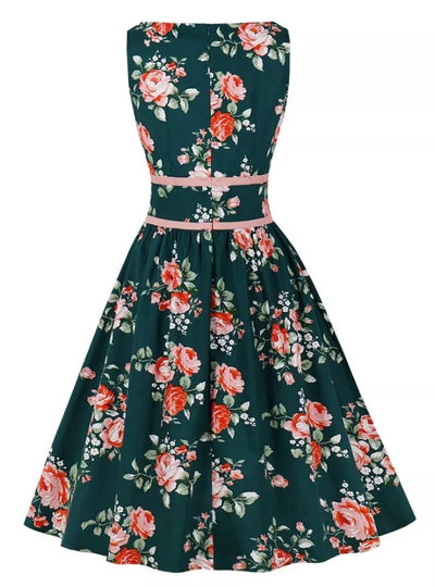 Rochie Cu Flori Plisate De Epocă