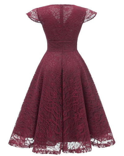 Rochie De Recepție Roșie De Epocă