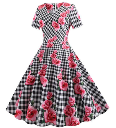 Rochie De Epocă Romantică Cu Carouri Negre