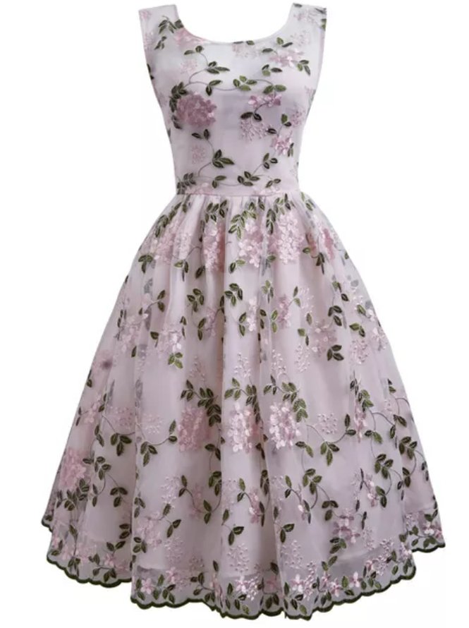 Rochie Brodata Cu Trandafiri Vintage