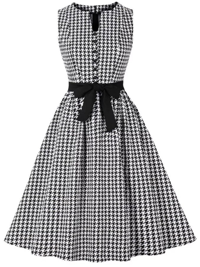 Rochie Alb-Negru De Epocă