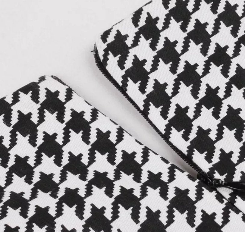 Rochie Alb-Negru De Epocă